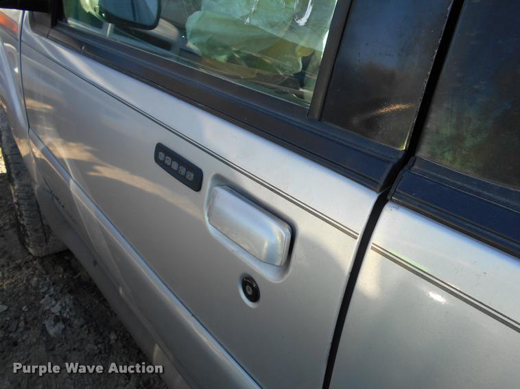 image for item AT9676 2001 Ford Explorer SUV