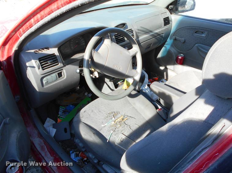image for item AT9677 2005 Kia Rio