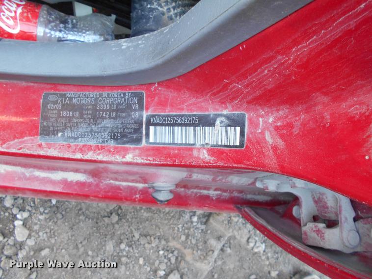 image for item AT9677 2005 Kia Rio