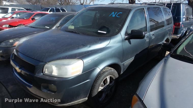 image for item AT9681 2005 Chevrolet Uplander van