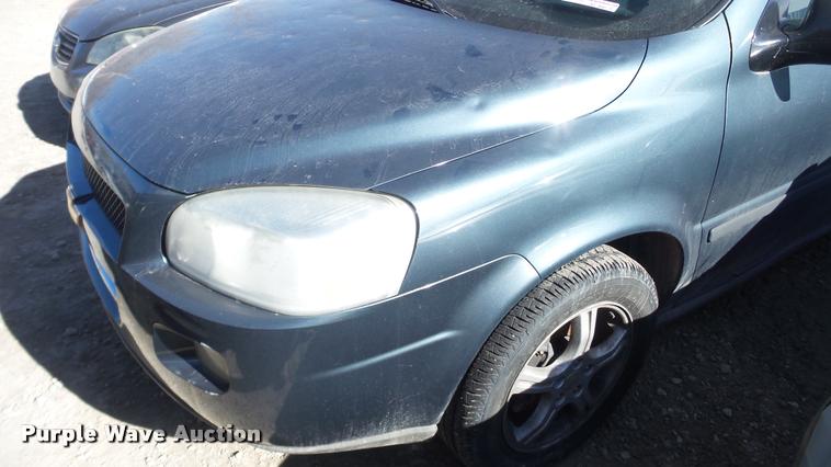 image for item AT9681 2005 Chevrolet Uplander van