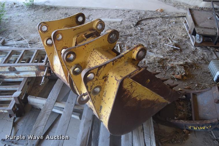 image for item BH9249 (2) excavator buckets