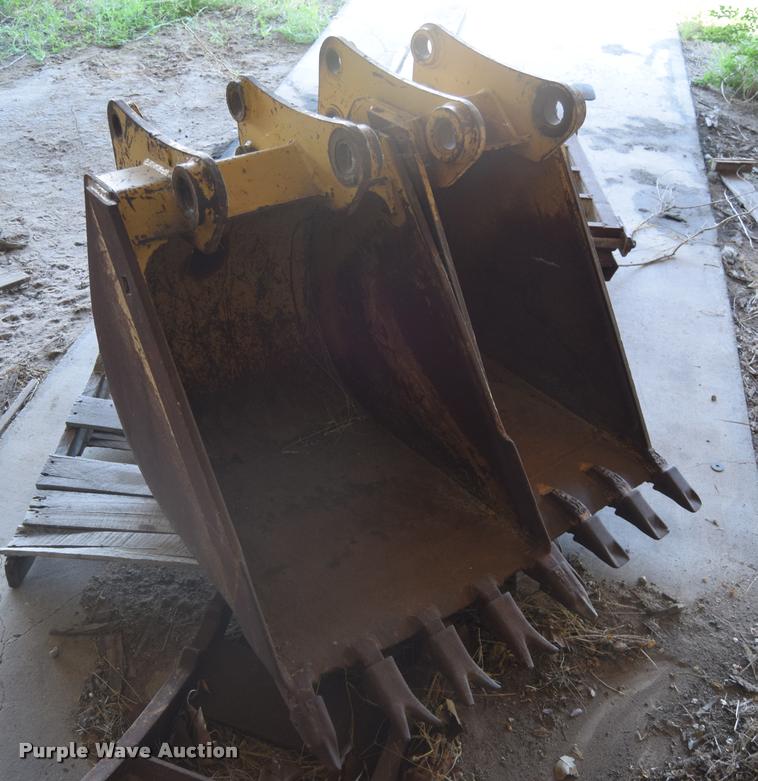 image for item BH9249 (2) excavator buckets