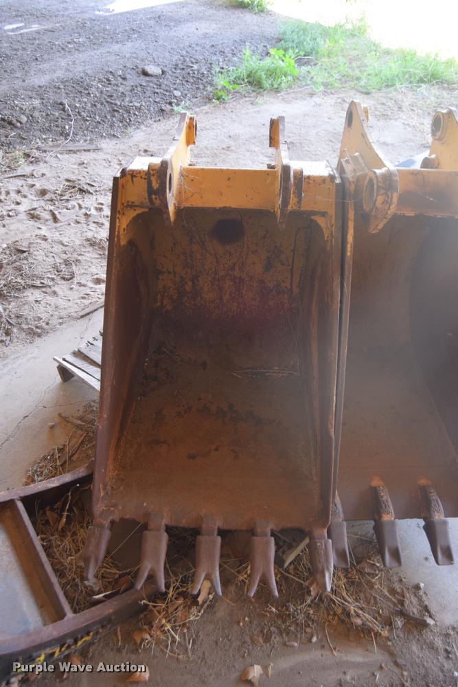 image for item BH9249 (2) excavator buckets