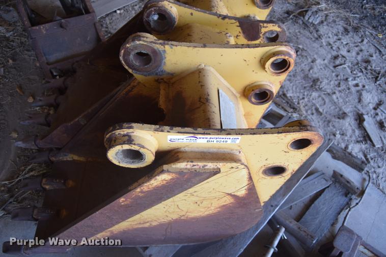 image for item BH9249 (2) excavator buckets