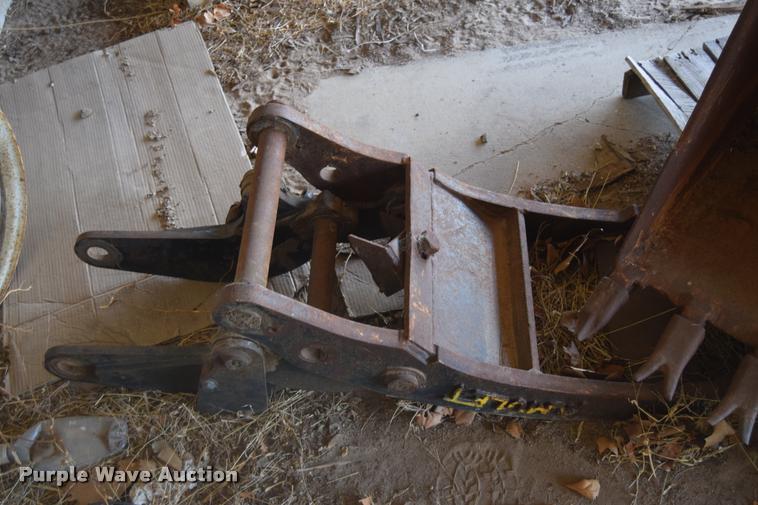 image for item BH9249 (2) excavator buckets