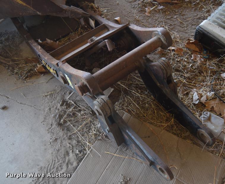 image for item BH9249 (2) excavator buckets