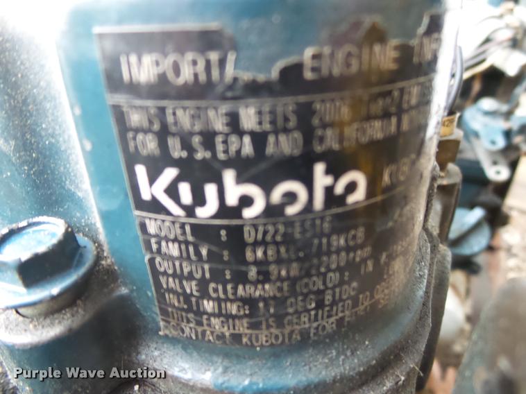 image for item BM9554 (10) Kubota D722 719L three cylinder diesel engines