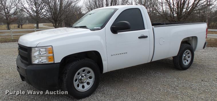 image for item BM9556 2012 Chevrolet Silverado 1500 pickup truck