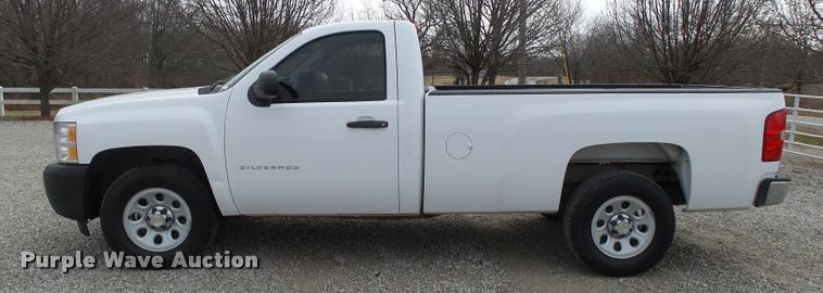 image for item BM9556 2012 Chevrolet Silverado 1500 pickup truck