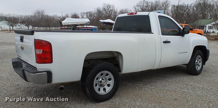 image for item BM9556 2012 Chevrolet Silverado 1500 pickup truck