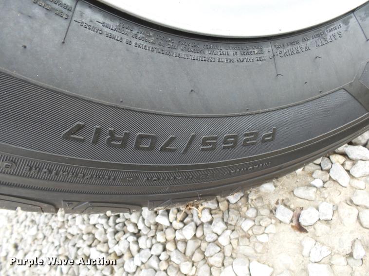 image for item BM9556 2012 Chevrolet Silverado 1500 pickup truck