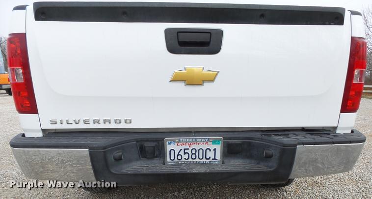 image for item BM9556 2012 Chevrolet Silverado 1500 pickup truck