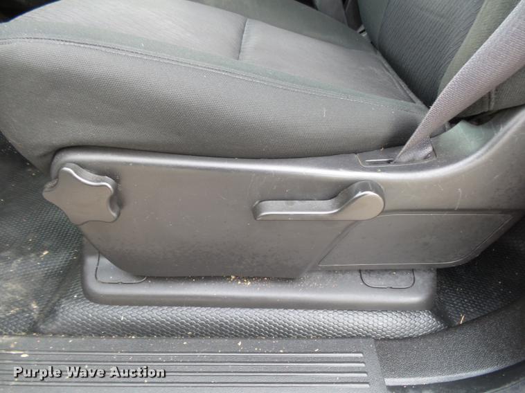 image for item BM9556 2012 Chevrolet Silverado 1500 pickup truck