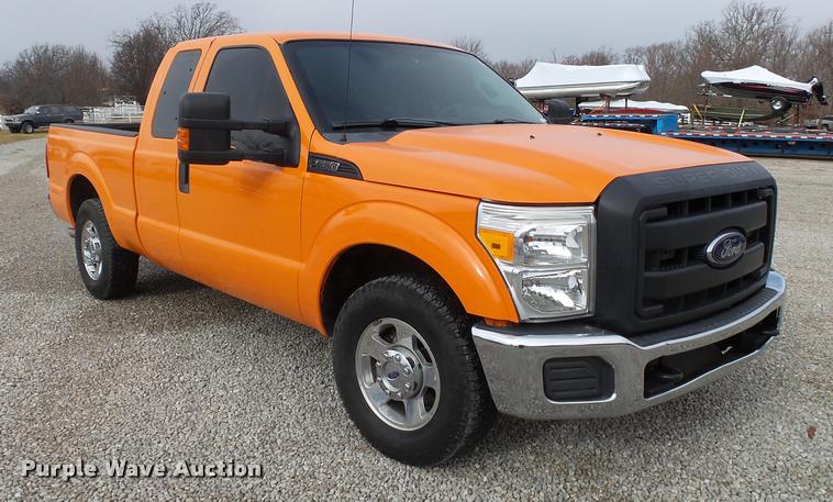 image for item BM9557 2011 Ford F250 Super Duty SuperCab pickup truck