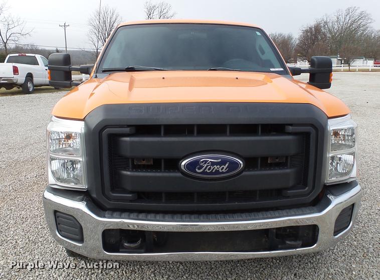 image for item BM9557 2011 Ford F250 Super Duty SuperCab pickup truck