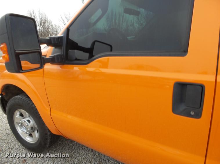 image for item BM9557 2011 Ford F250 Super Duty SuperCab pickup truck