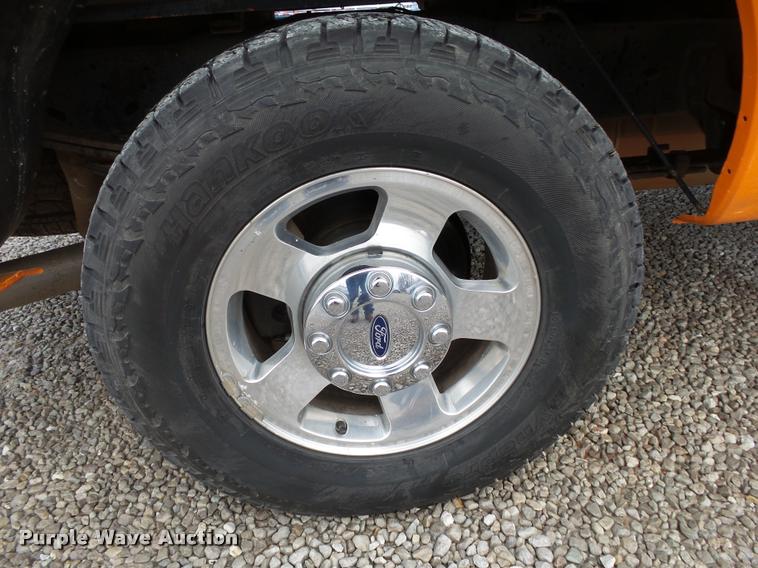 image for item BM9557 2011 Ford F250 Super Duty SuperCab pickup truck