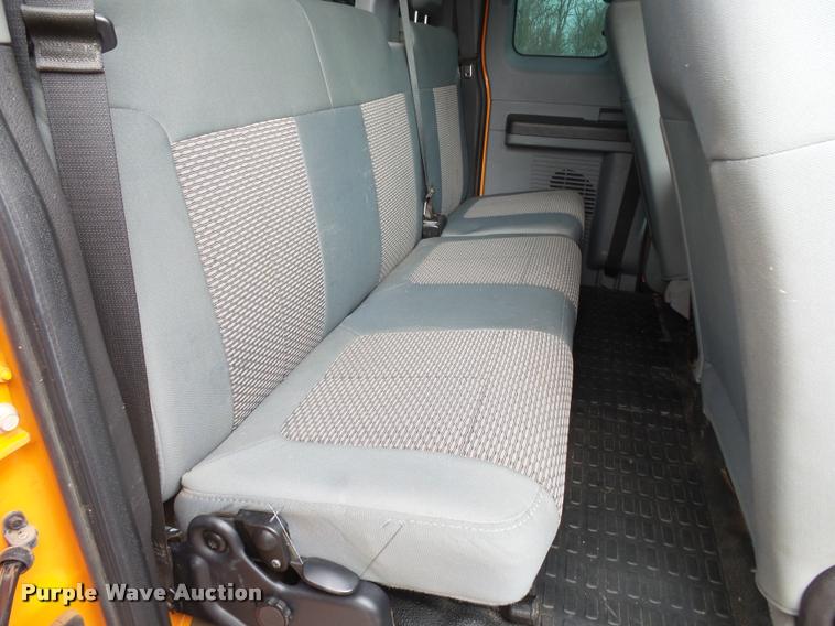 image for item BM9557 2011 Ford F250 Super Duty SuperCab pickup truck