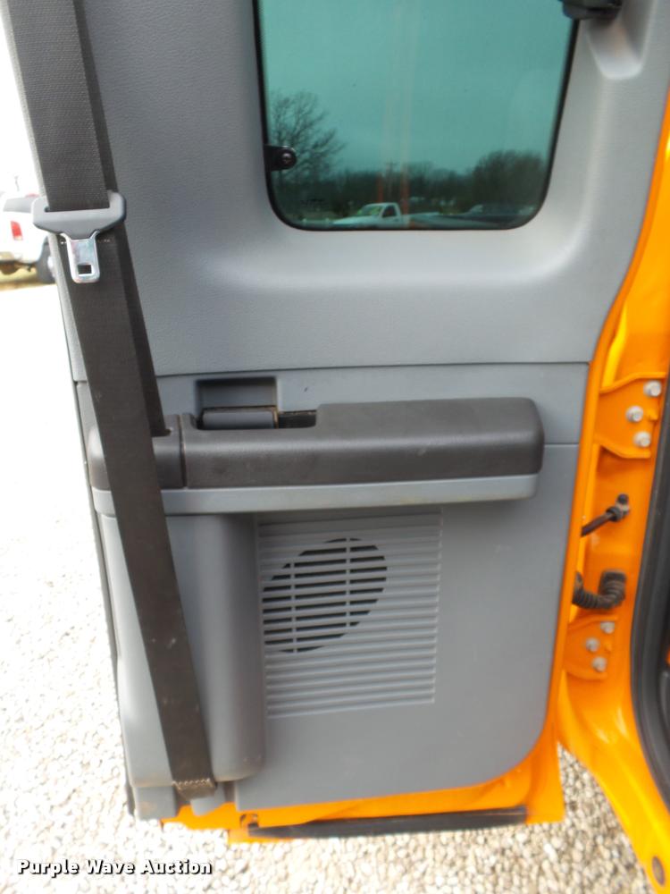 image for item BM9557 2011 Ford F250 Super Duty SuperCab pickup truck