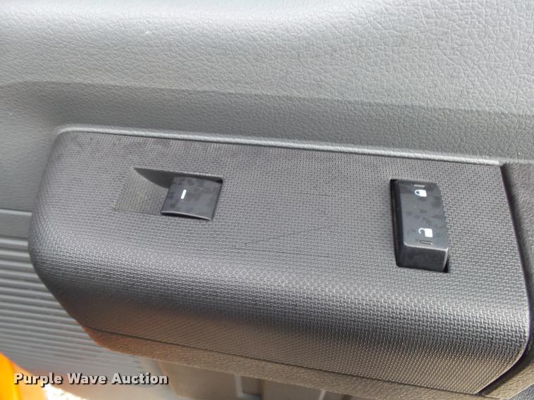 image for item BM9557 2011 Ford F250 Super Duty SuperCab pickup truck