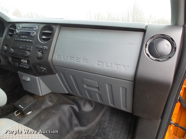 image for item BM9557 2011 Ford F250 Super Duty SuperCab pickup truck