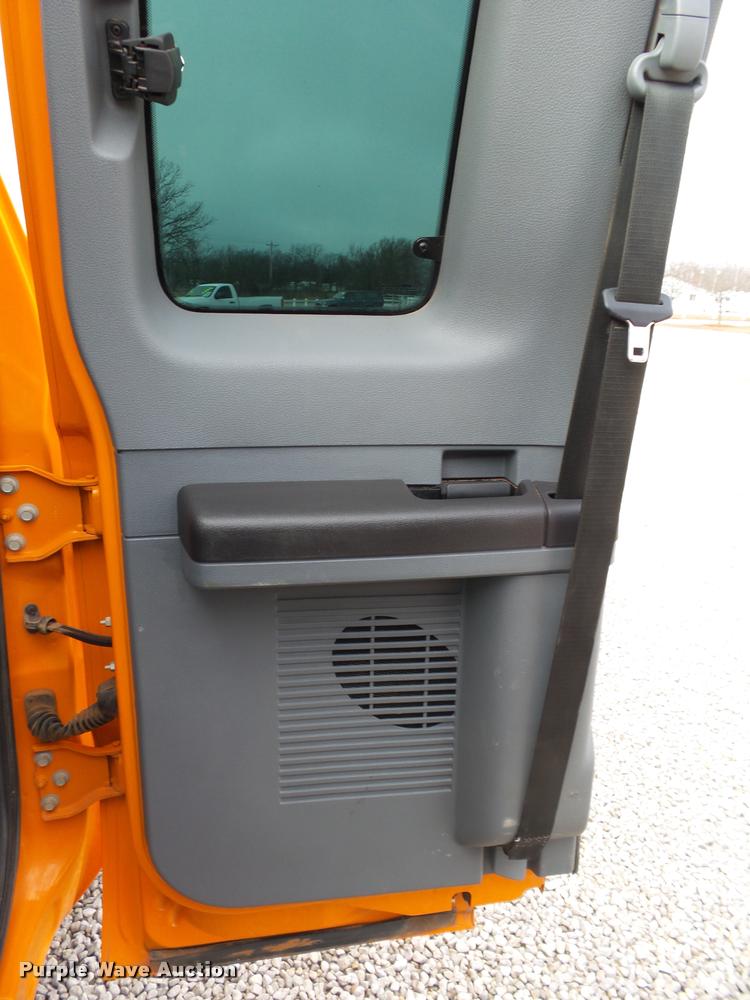 image for item BM9557 2011 Ford F250 Super Duty SuperCab pickup truck