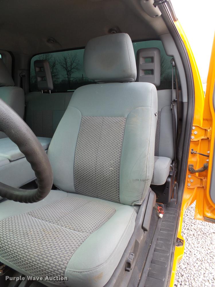 image for item BM9557 2011 Ford F250 Super Duty SuperCab pickup truck