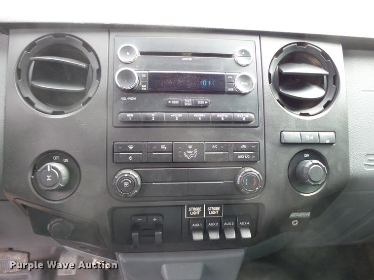 image for item BM9557 2011 Ford F250 Super Duty SuperCab pickup truck