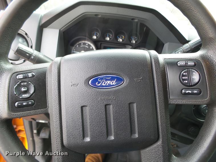 image for item BM9557 2011 Ford F250 Super Duty SuperCab pickup truck