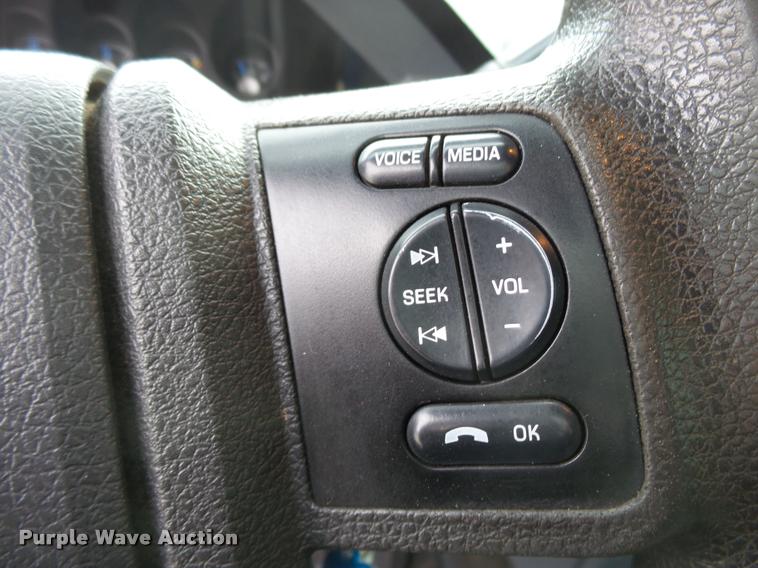 image for item BM9557 2011 Ford F250 Super Duty SuperCab pickup truck