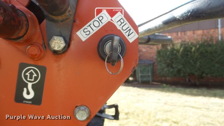 image for item BU9273 2007 Ditch Witch 1330 trencher