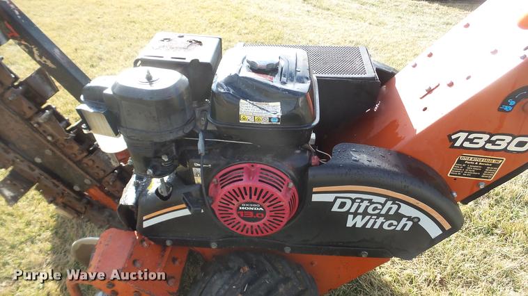 image for item BU9273 2007 Ditch Witch 1330 trencher