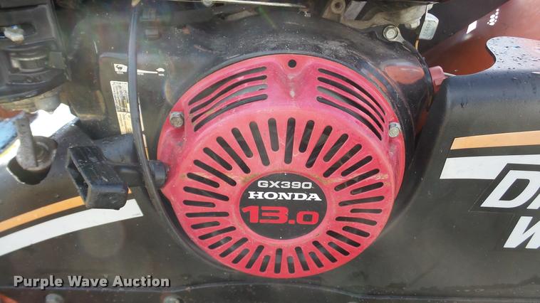 image for item BU9273 2007 Ditch Witch 1330 trencher