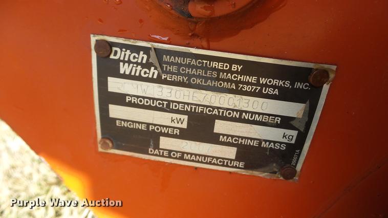 image for item BU9273 2007 Ditch Witch 1330 trencher