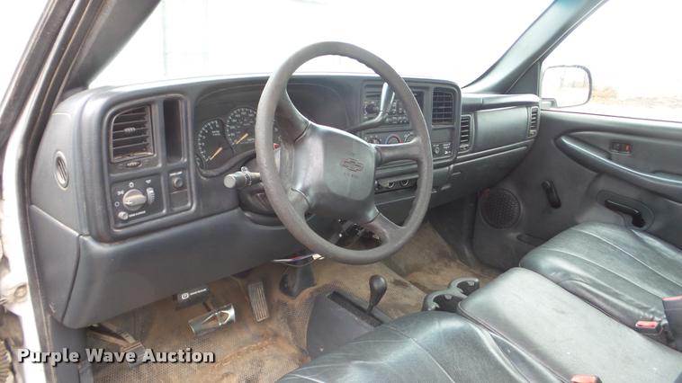 image for item BU9282 2002 Chevrolet Silverado 2500HD pickup truck