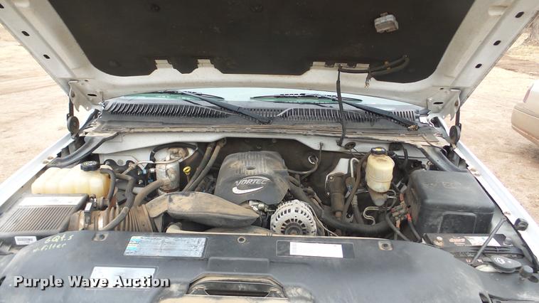 image for item BU9282 2002 Chevrolet Silverado 2500HD pickup truck