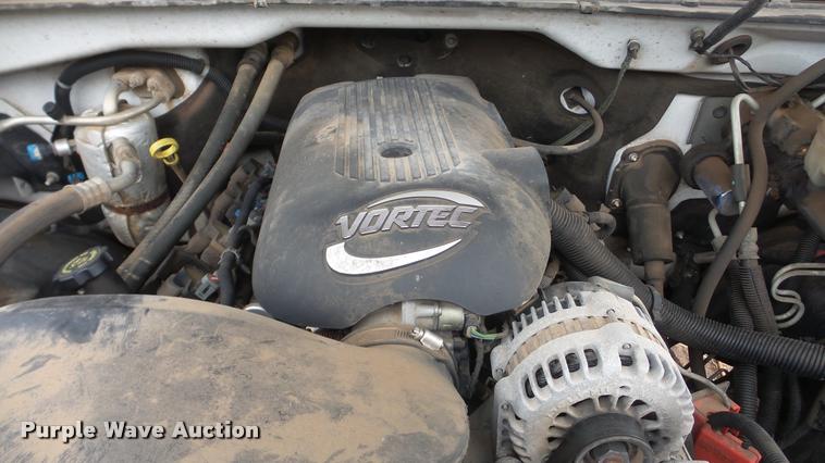 image for item BU9282 2002 Chevrolet Silverado 2500HD pickup truck