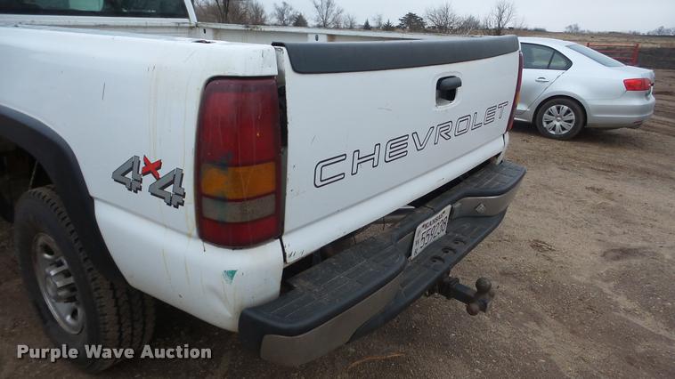 image for item BU9282 2002 Chevrolet Silverado 2500HD pickup truck