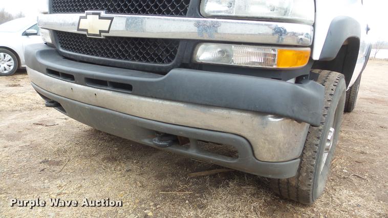 image for item BU9282 2002 Chevrolet Silverado 2500HD pickup truck