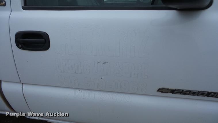 image for item BU9282 2002 Chevrolet Silverado 2500HD pickup truck