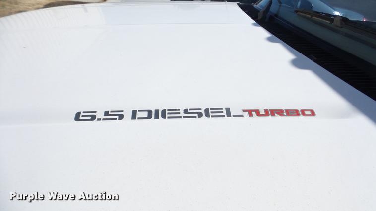 image for item BU9306 1992 Chevrolet 3500 flatbed pickup truck