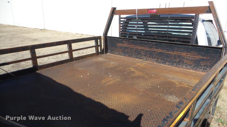 image for item BU9306 1992 Chevrolet 3500 flatbed pickup truck