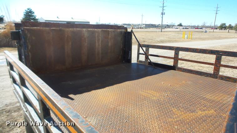 image for item BU9306 1992 Chevrolet 3500 flatbed pickup truck