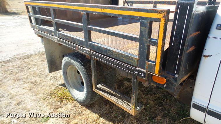 image for item BU9306 1992 Chevrolet 3500 flatbed pickup truck