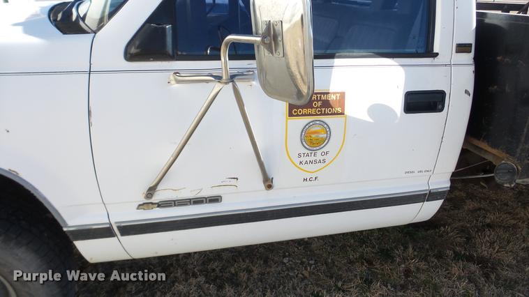 image for item BU9306 1992 Chevrolet 3500 flatbed pickup truck