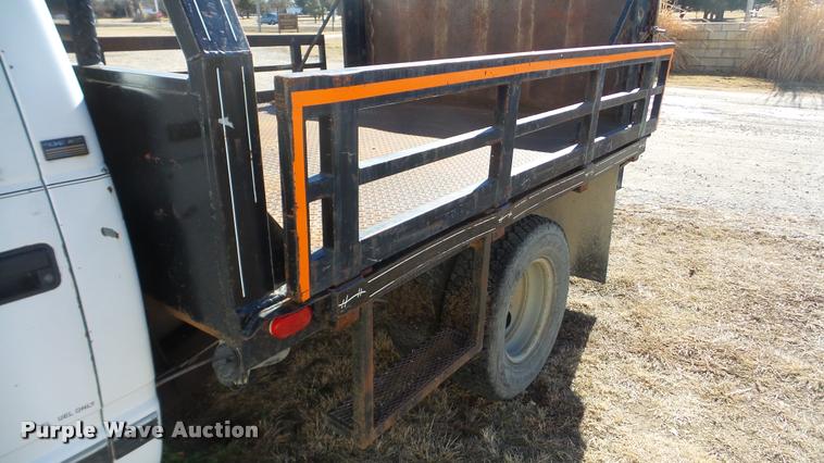 image for item BU9306 1992 Chevrolet 3500 flatbed pickup truck