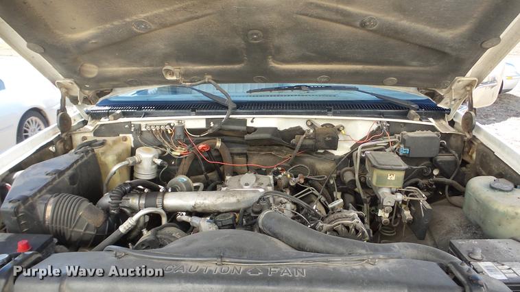 image for item BU9306 1992 Chevrolet 3500 flatbed pickup truck