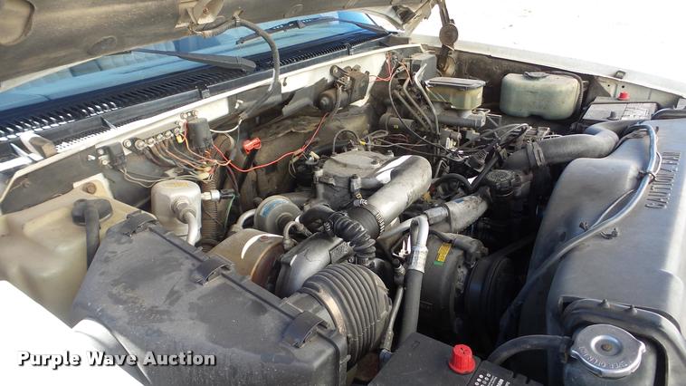 image for item BU9306 1992 Chevrolet 3500 flatbed pickup truck