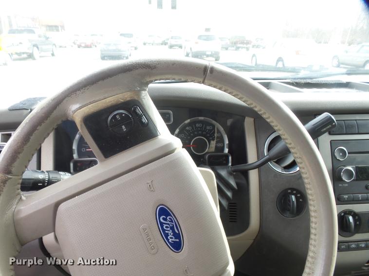 image for item BU9886 2010 Ford Expedition XLT SUV